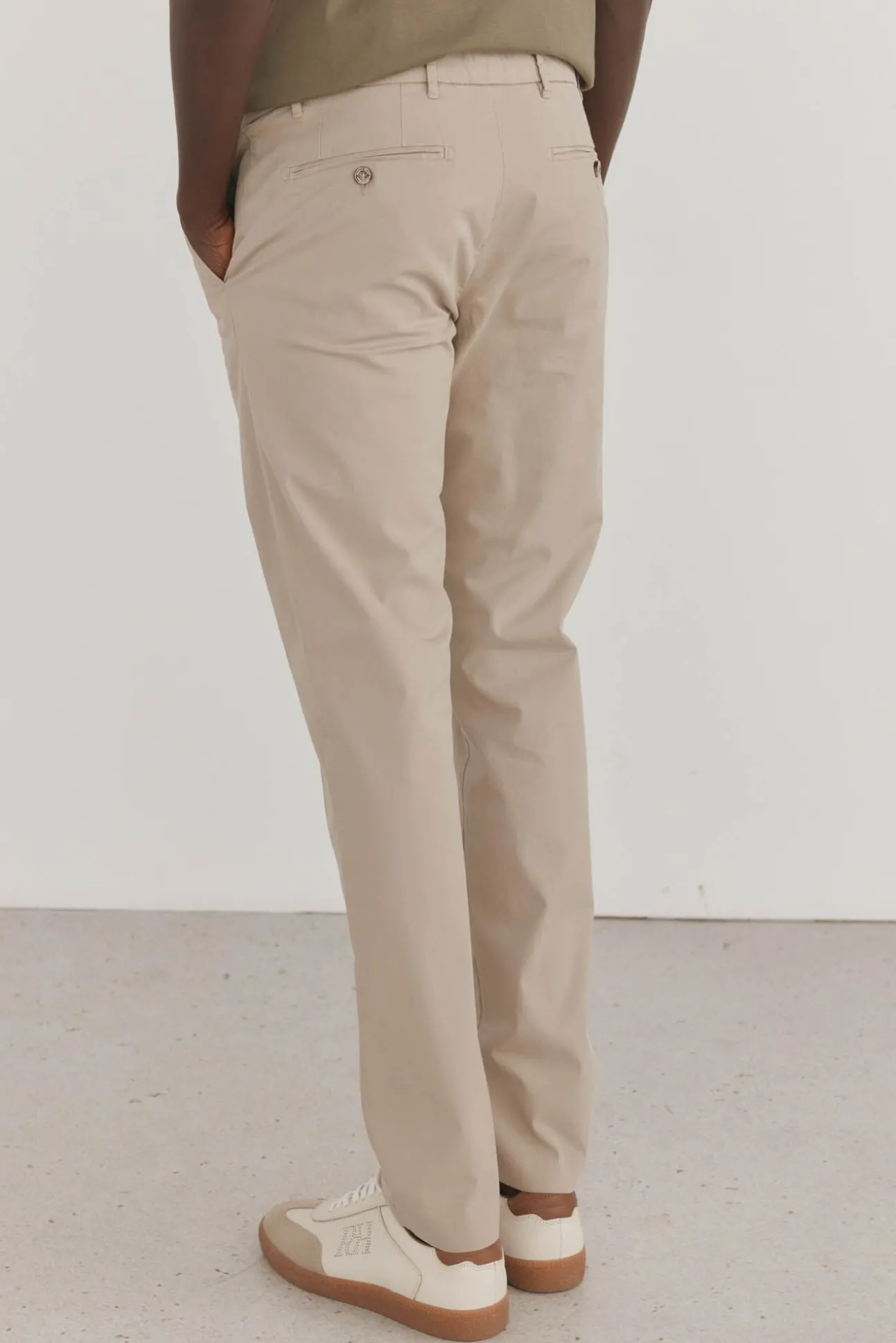 Pantalón premium chino ligero slim fit