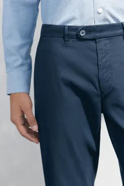 Pantalón premium chino regular fit