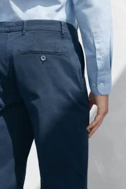 Pantalón premium chino regular fit