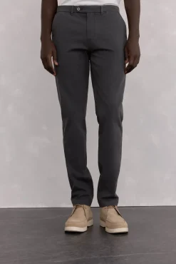 Pantalón premium chino slim fit