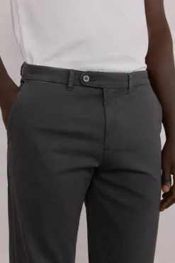 Pantalón premium chino slim fit