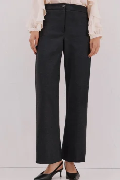 Pantalón punto roma espiga