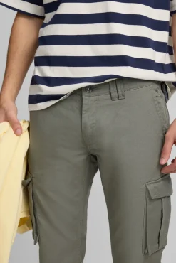 Pantalón sport cargo casual