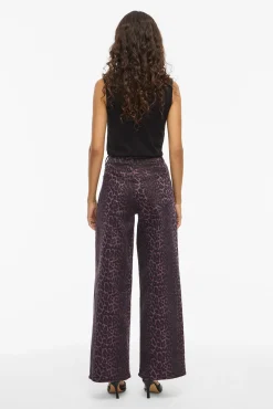 Pantalón vaquero estampado leopardo