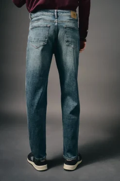 Pantalón vaquero straight fit