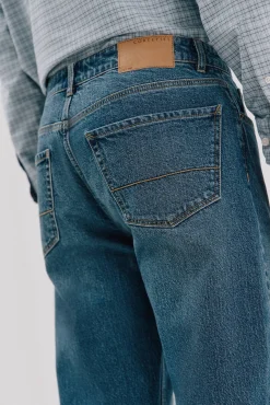 Pantalón vaquero tapered fit