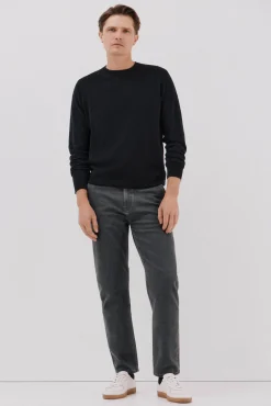 Pantalón vaquero tapered fit