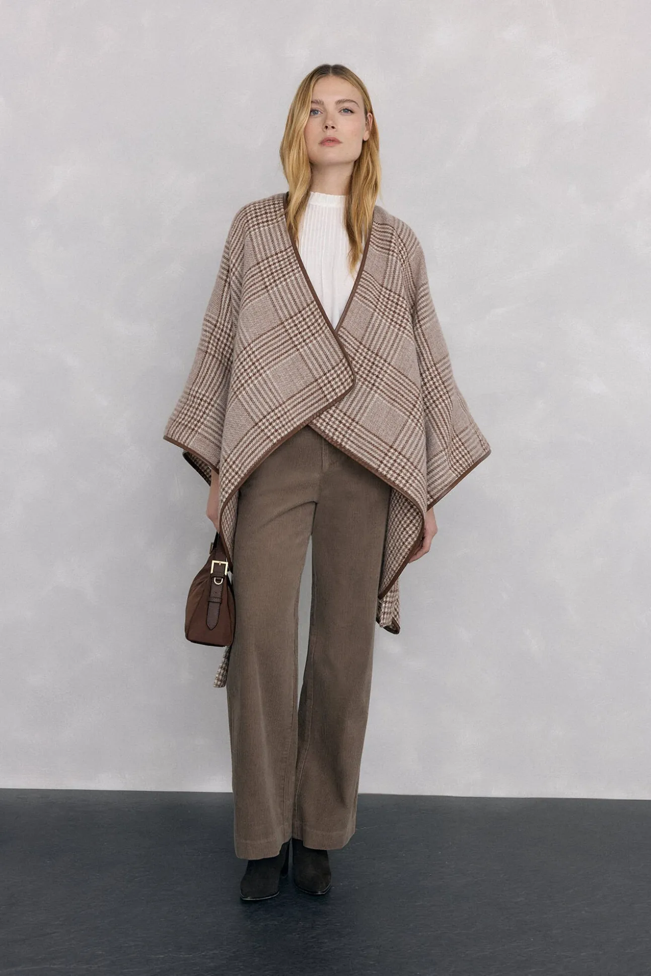 Pantalones pana wide leg classic