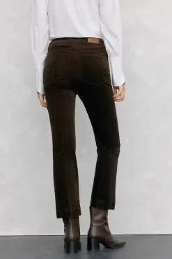 Pantalones terciopelo flare cropped