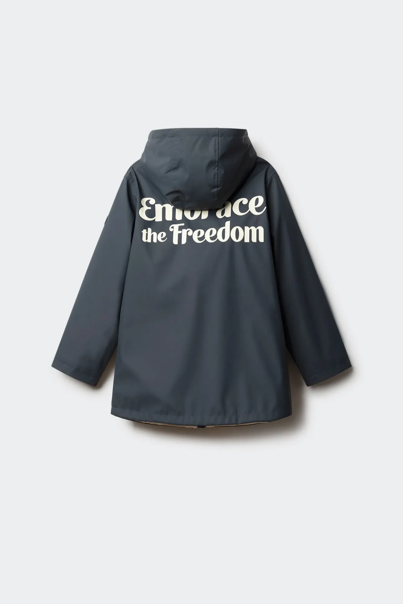 Parka azul marino frase niño