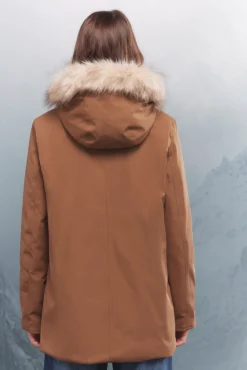 Parka capucha cierre metálico Sorona Aura