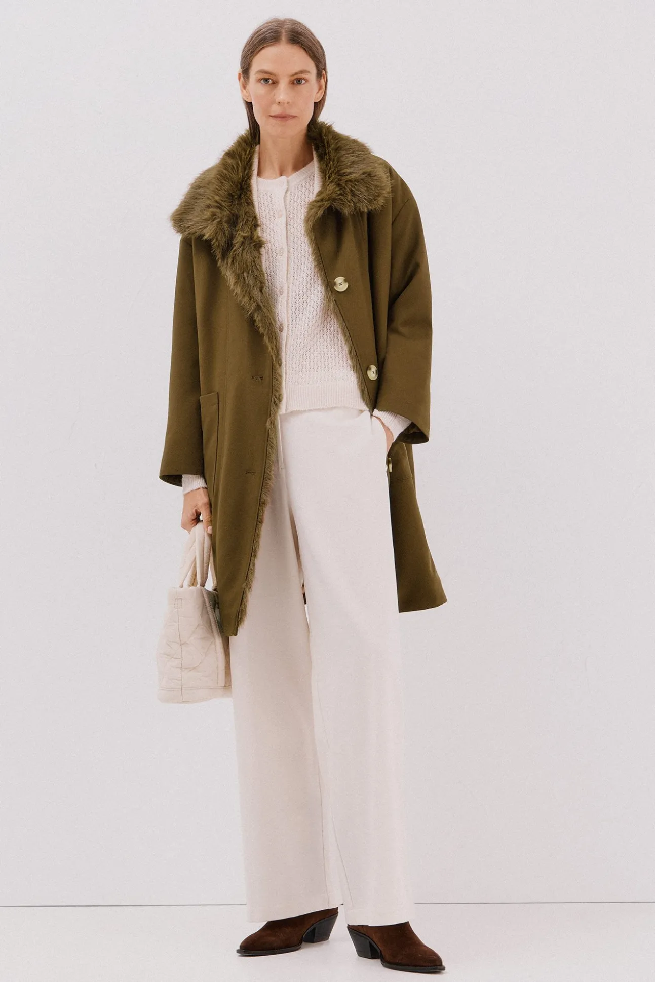 Parka con cuello efecto pelo