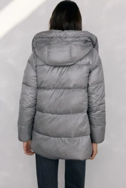 Parka corta capucha