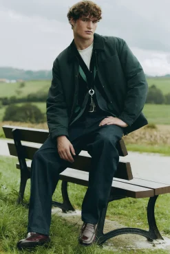 Parka corta cuello pana