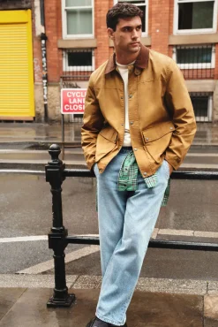 Parka corta cuello pana