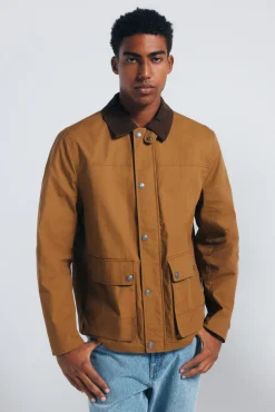 Parka corta cuello pana