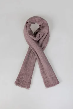 Pañuelo efecto desgastado.