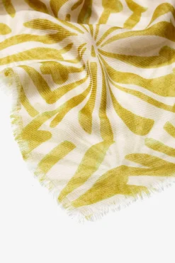 Pañuelo semitransparente con estampado floral