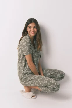 Pijama Capri viscosa flores kaki