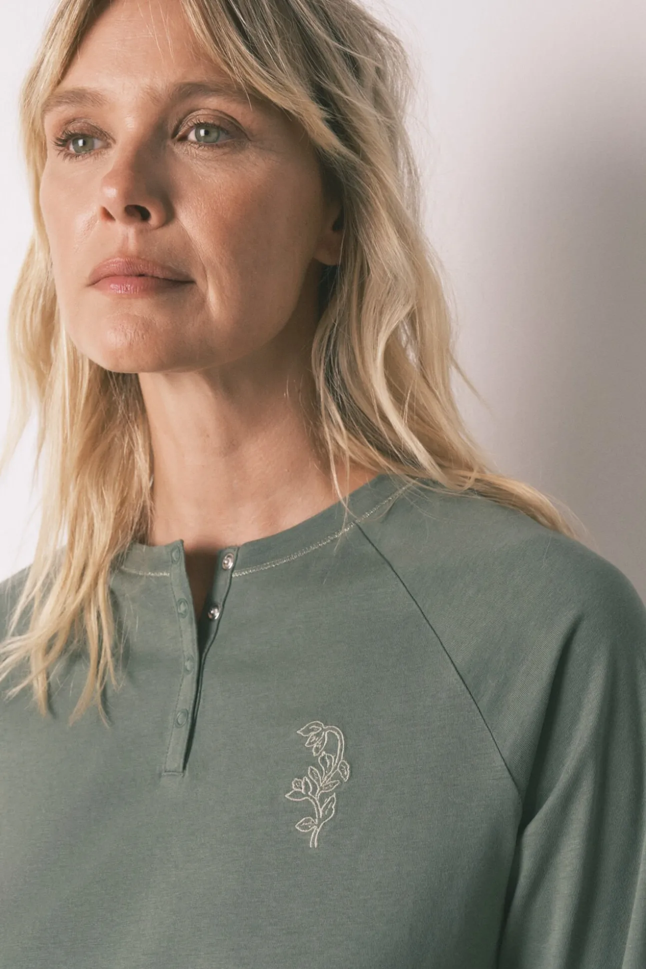 Pijama largo algodón pantalón flores