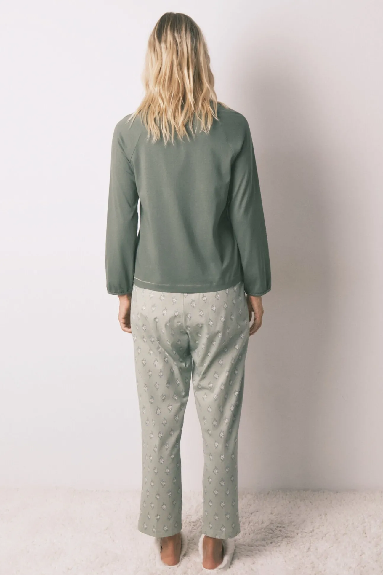 Pijama largo algodón pantalón flores