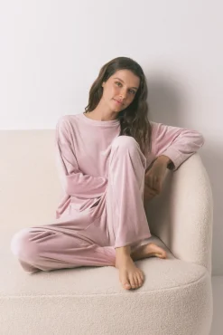 Pijama largo canalé terciopelo rosa
