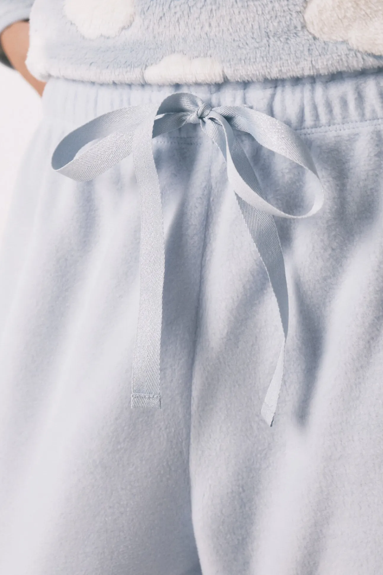 Pijama largo polar mousse nubes