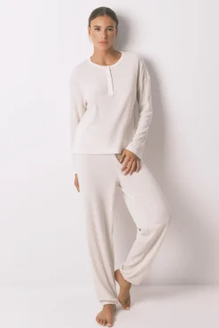 Pijama largo textura waffle blanco