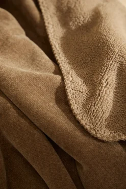 Plaid calentito con pespunte marrón Adel