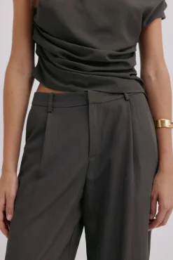 Poline. Pantalones fluidos