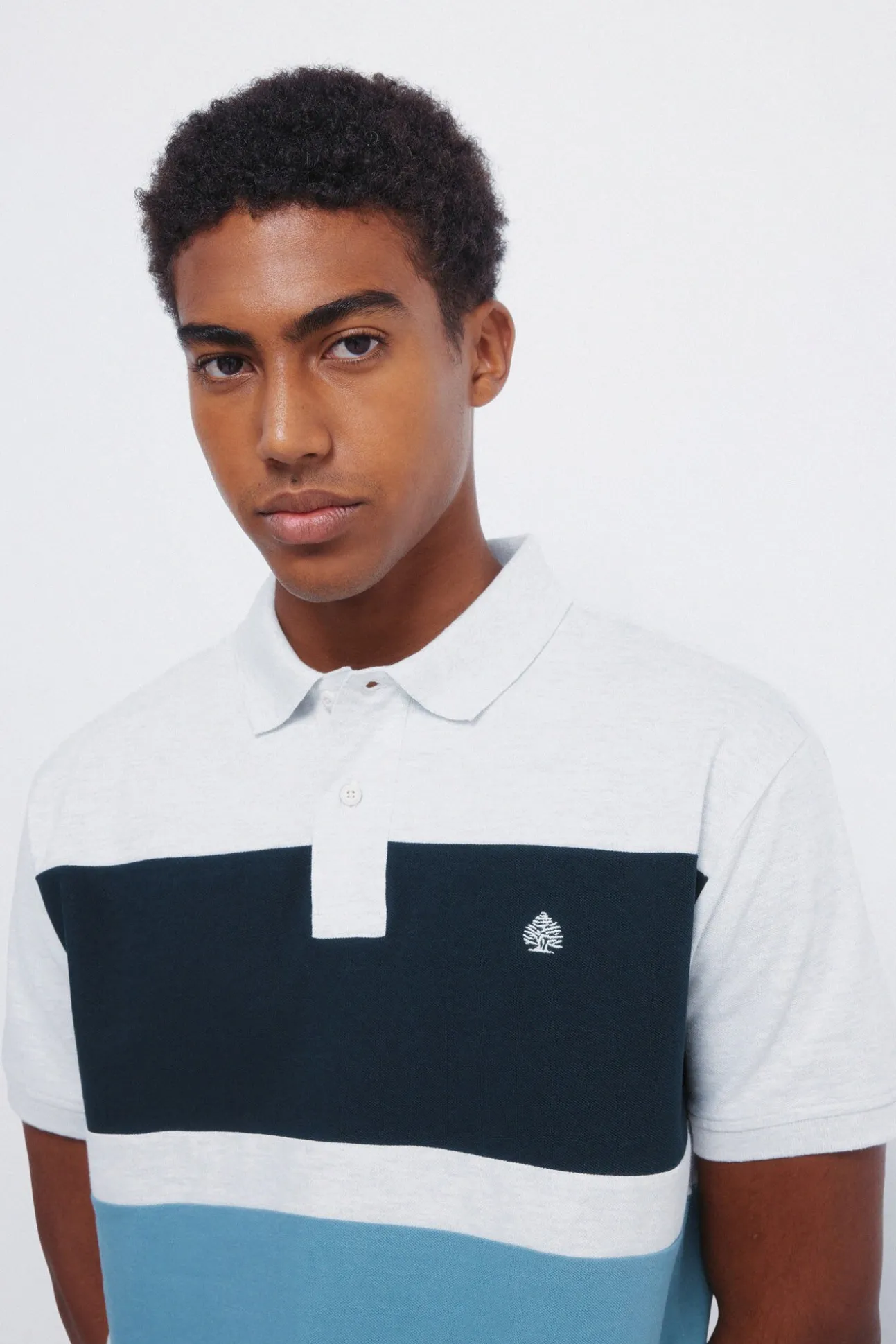Polo piqué bloques color regular fit