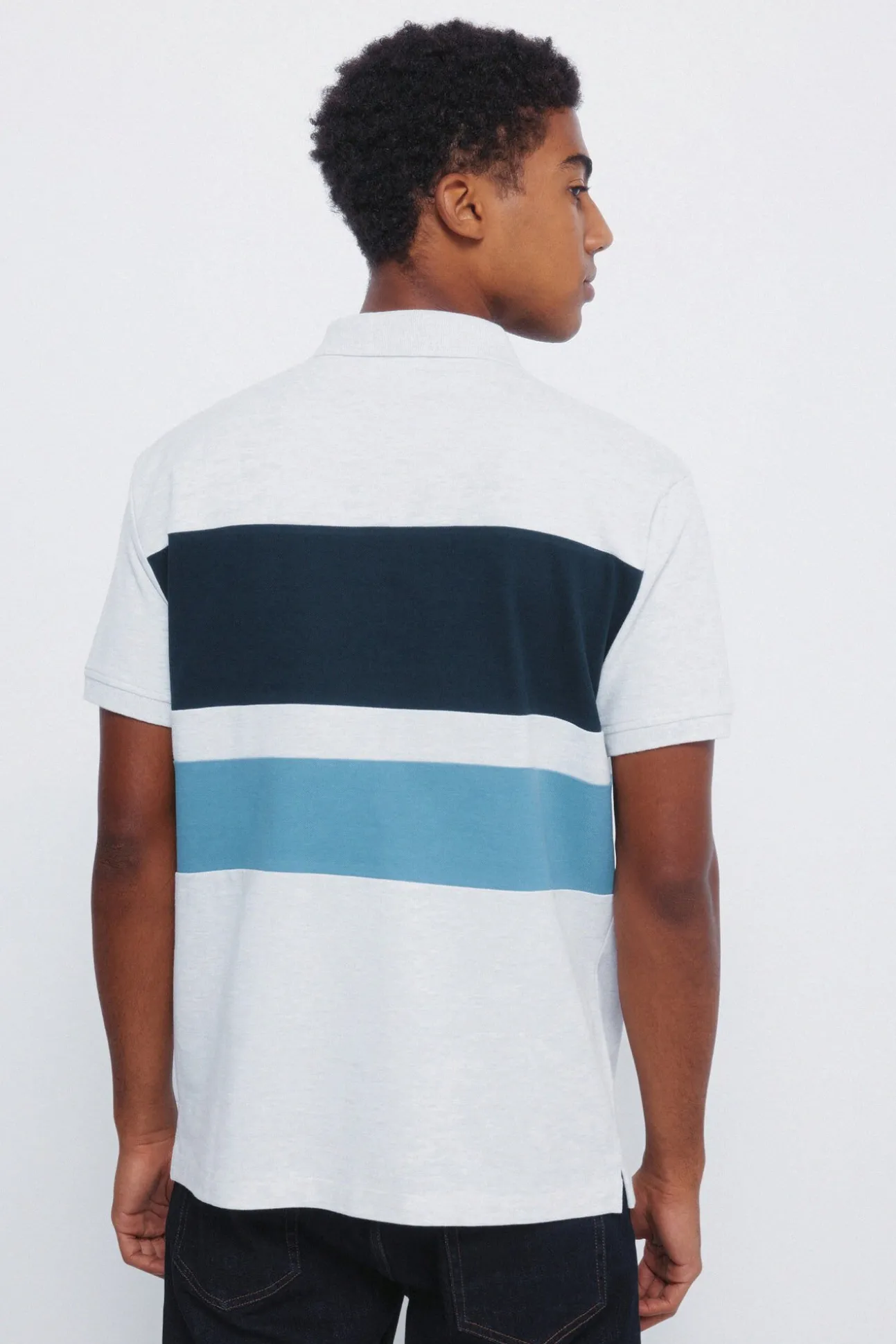 Polo piqué bloques color regular fit