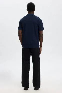 Polo Rib de manga corta Regular Fit.