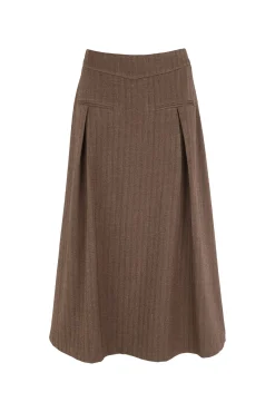 Reyes. Falda con pliegues