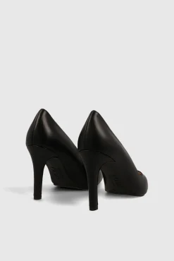 Salón básico en piel lisa