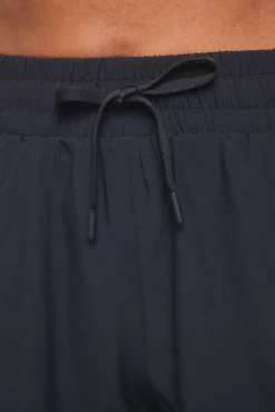 Short ultra ligero malla negro