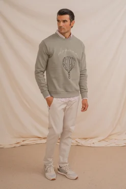 Sudadera con bordado frontal