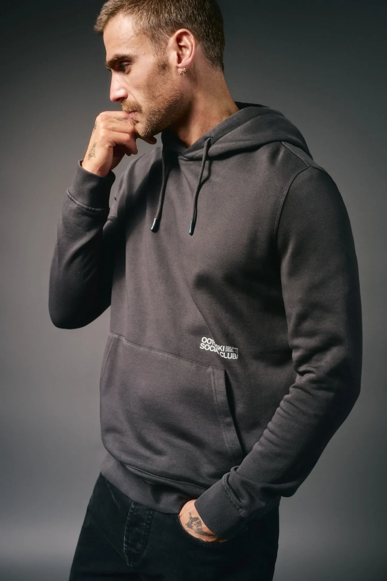 Sudadera con capucha