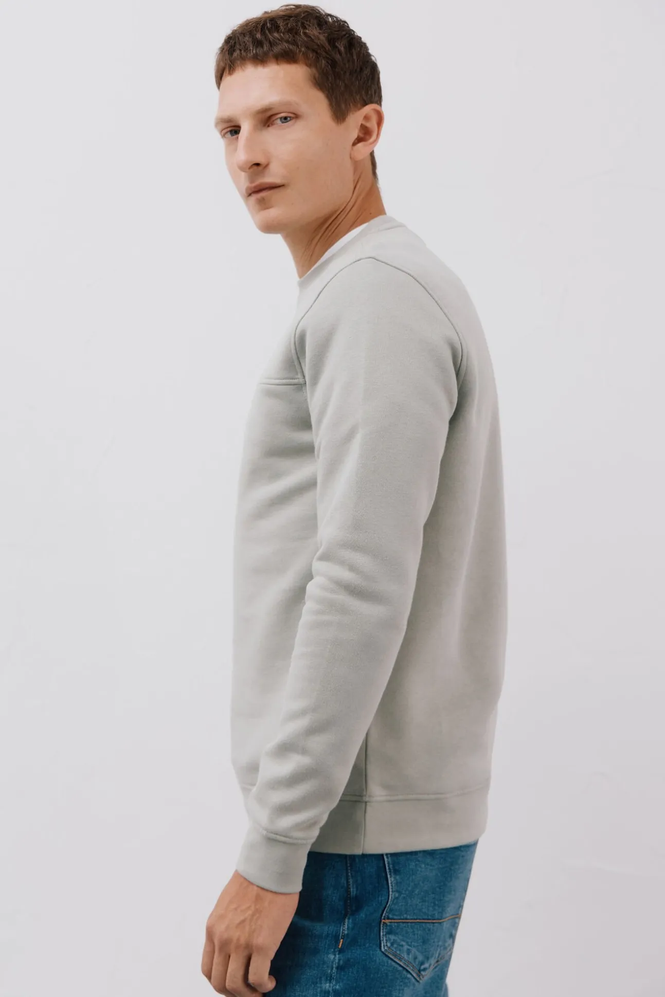 Sudadera cuello caja