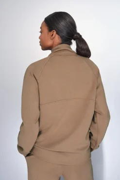 Sudadera cuello cremallera marrón