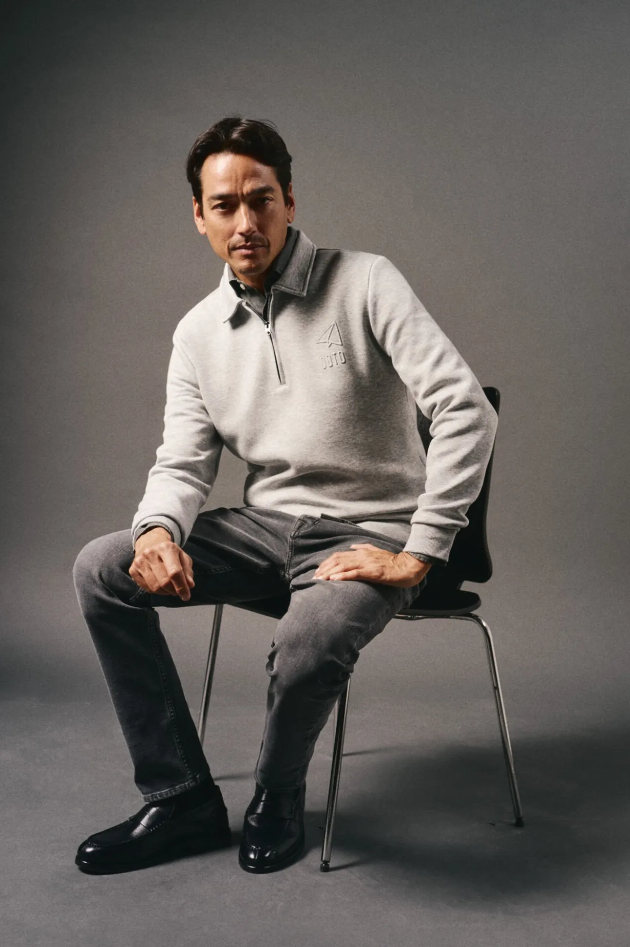 Sudadera cuello cremallera