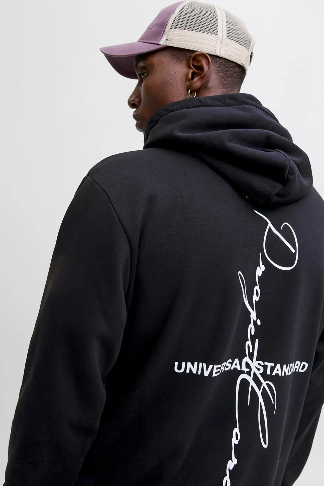 Sudadera minimalista