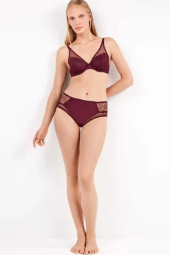 Sujetador capacidad con encaje bordado