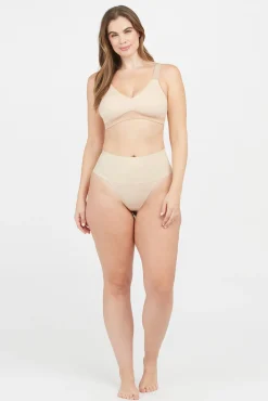 Tanga moldeador invisible nude Spanx