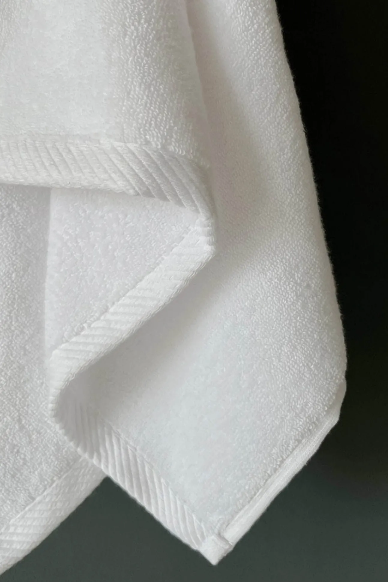 Toalla tocador asana 600g/m2 zero twist blanco 30x50