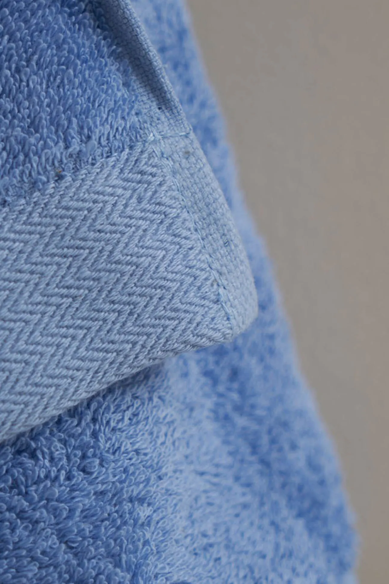 Toalla tocador wonder 550g rizo americano azul 30x50