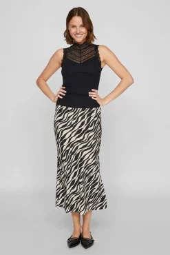 Top con encaje de modal