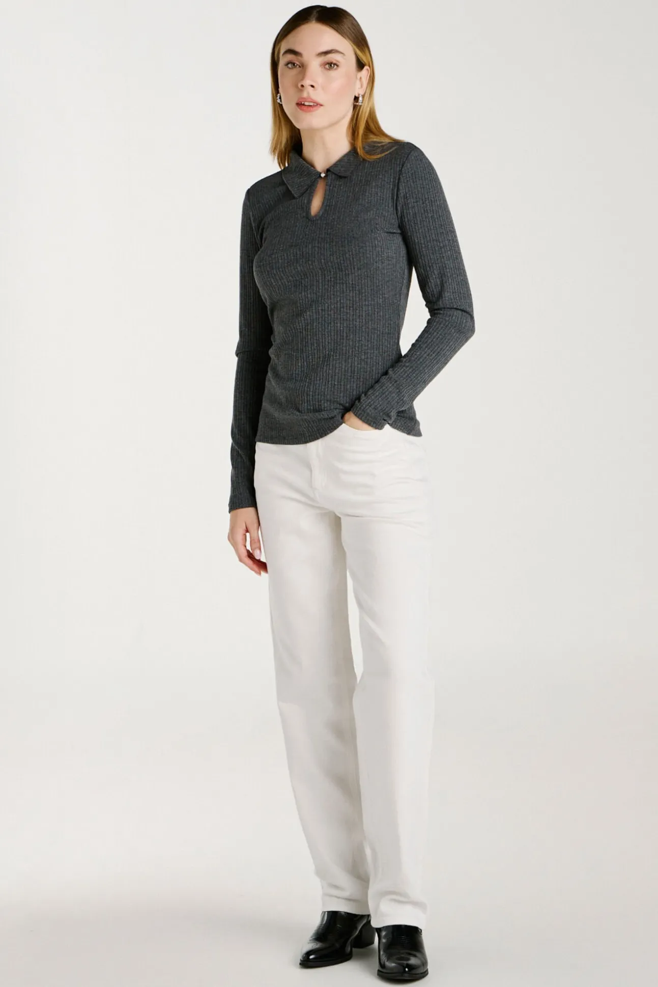 Top de manga larga con cuello polo