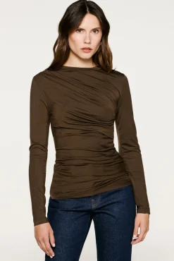 Top fruncido slim fit