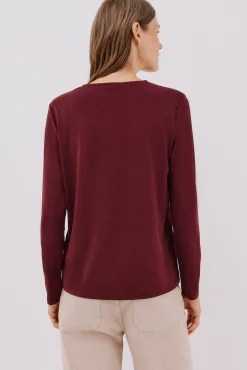 Top pieza dorada escote